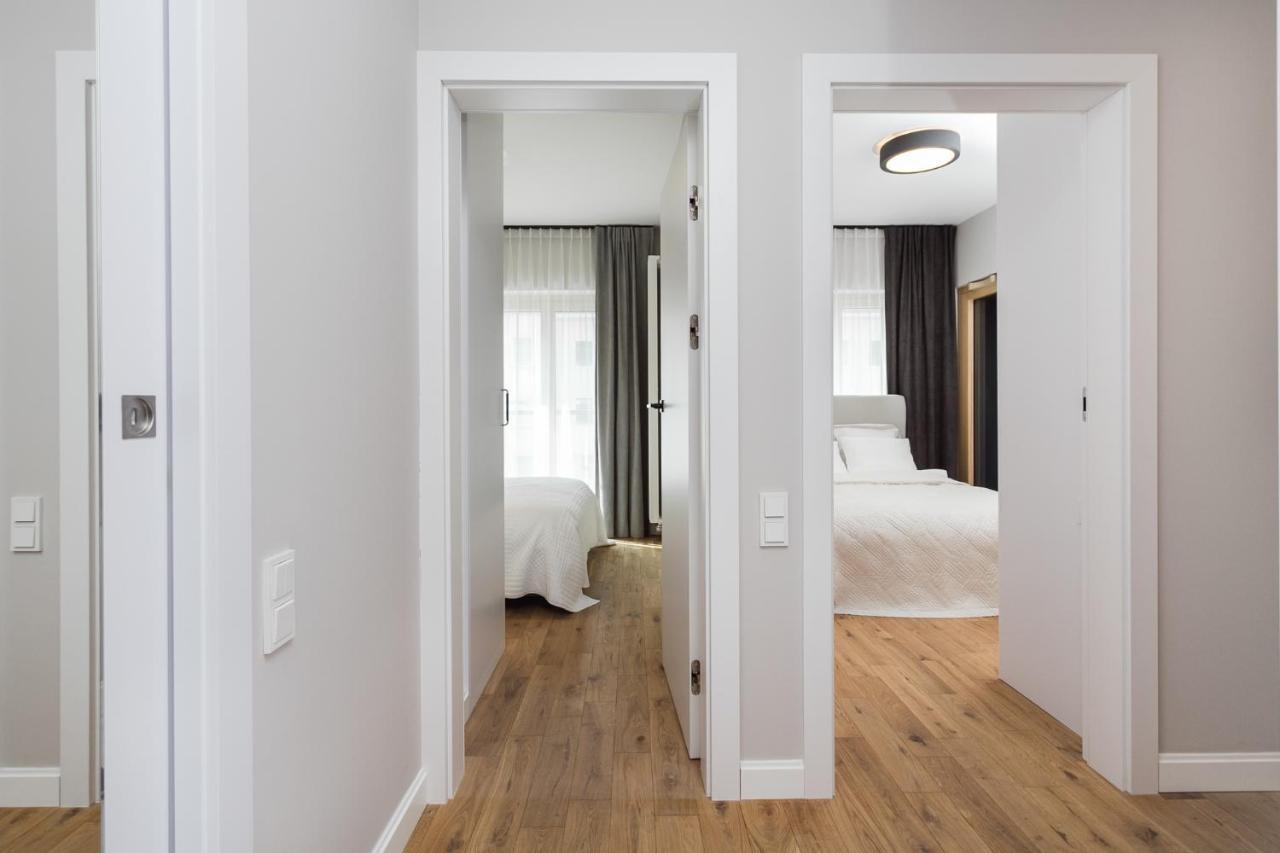 وارسو Luxury Apartments Mennica Residence - Golden Apartments - City Center المظهر الخارجي الصورة